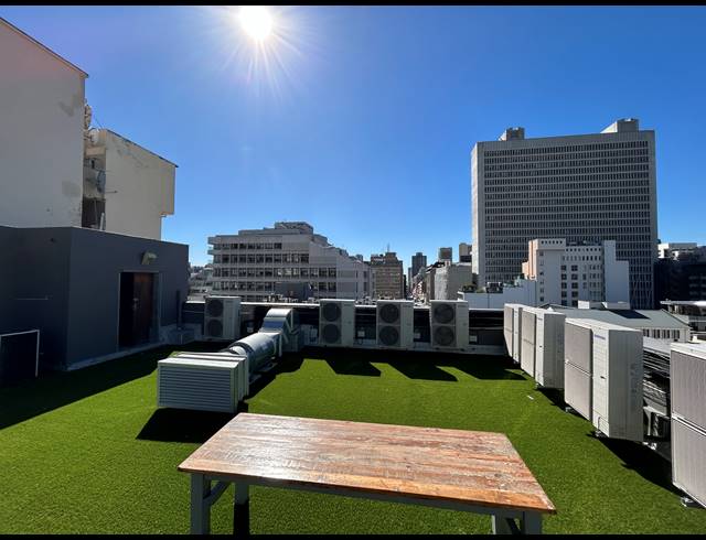 215M² BUILDING TO LET IN CAPE TOWN CITY CENTRE